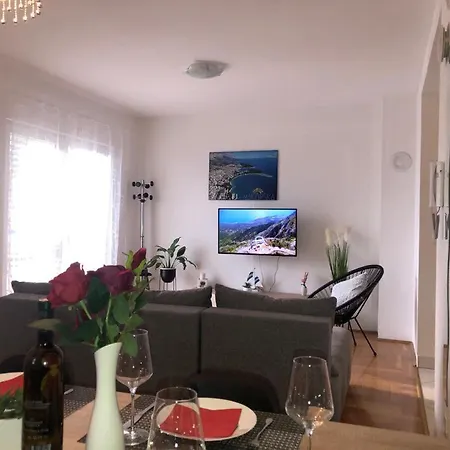 Apartman Ivesic Apartment Makarska Exterior photo