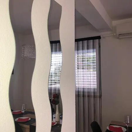 Apartman Ivesic Apartment Makarska Exterior photo